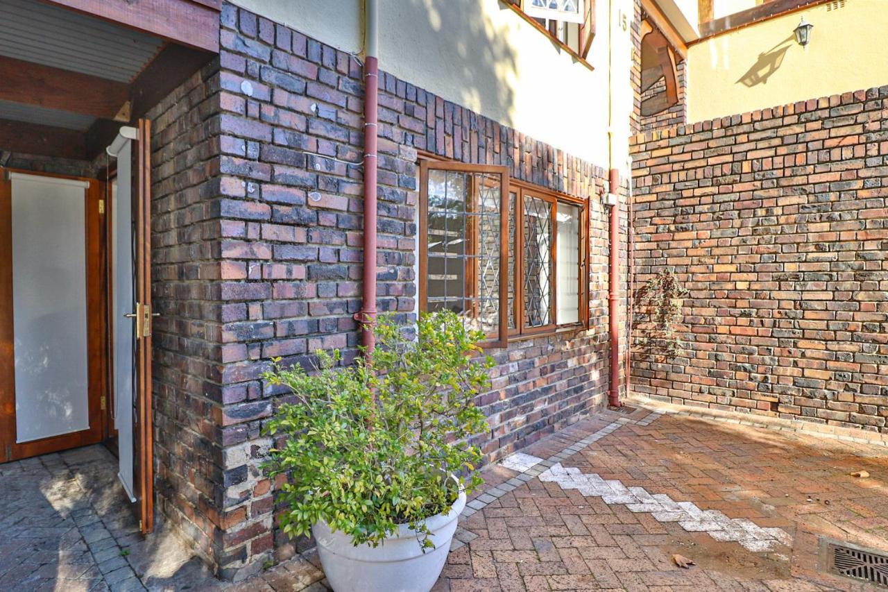 Knightsbury Guest House Кейптаун Екстериор снимка