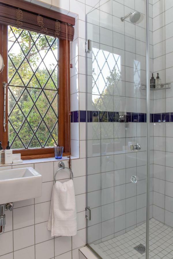 Knightsbury Guest House Кейптаун Екстериор снимка